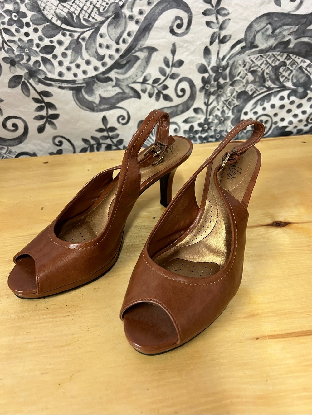 Dexflex Comfort Brown Open-Toe Slingback Heels